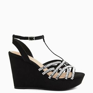 2/$25 Torrid Embellished Platform Wedge
